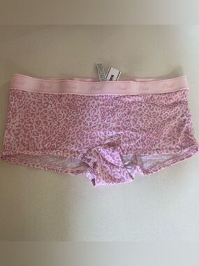 Victoria’s Secret Pink Leopard Print Panty NWT Size Large